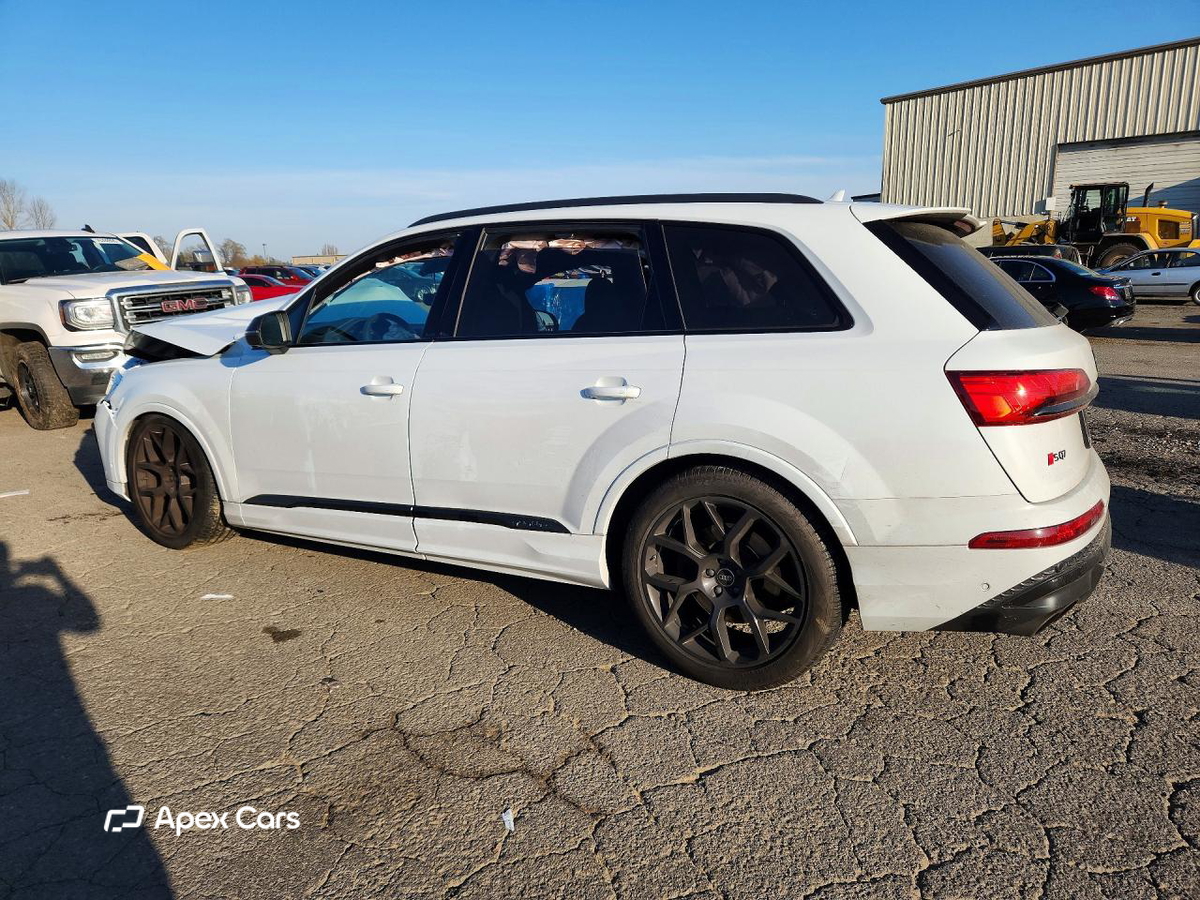 Audi SQ7 2025