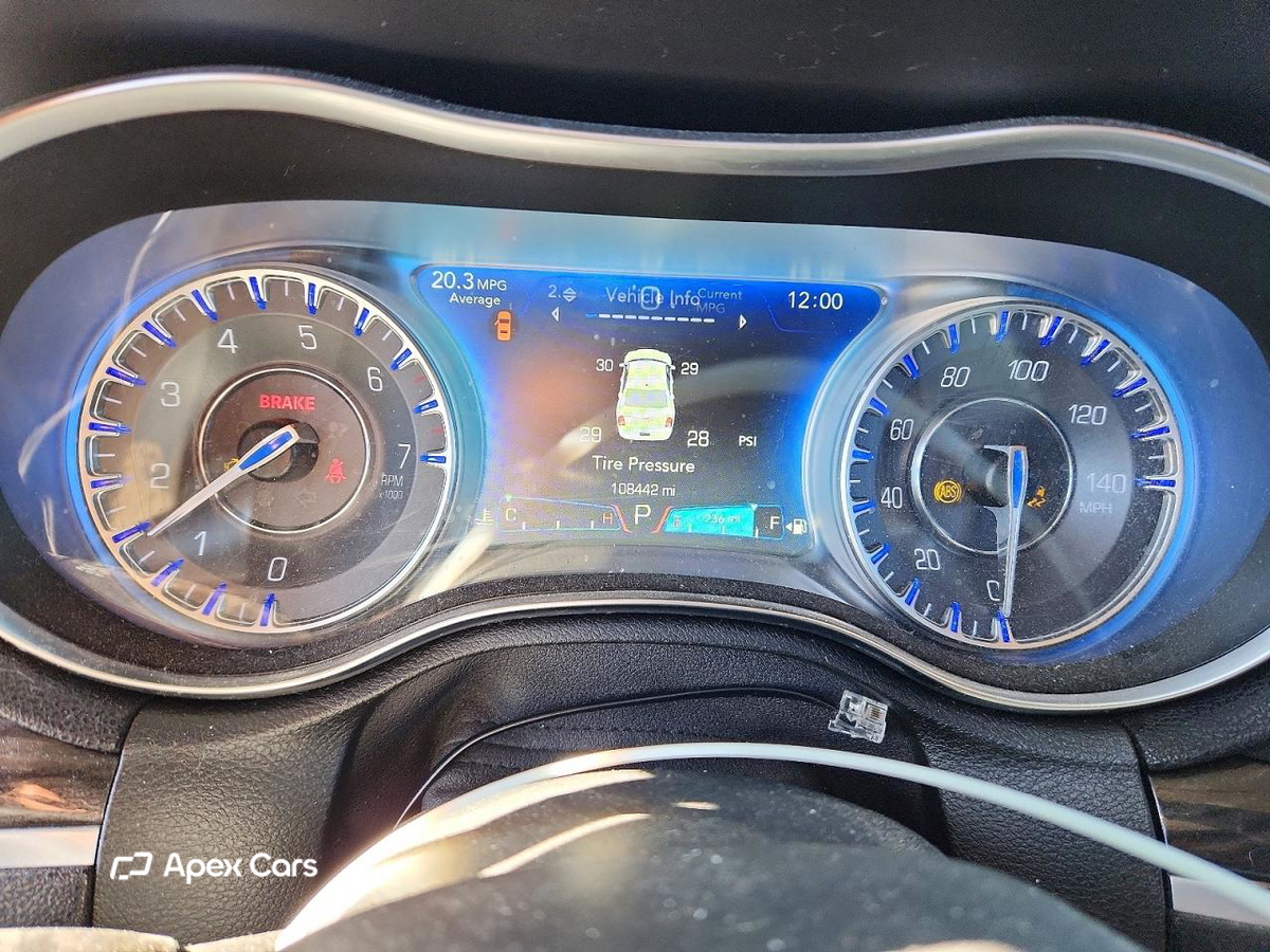Chrysler 300 2016