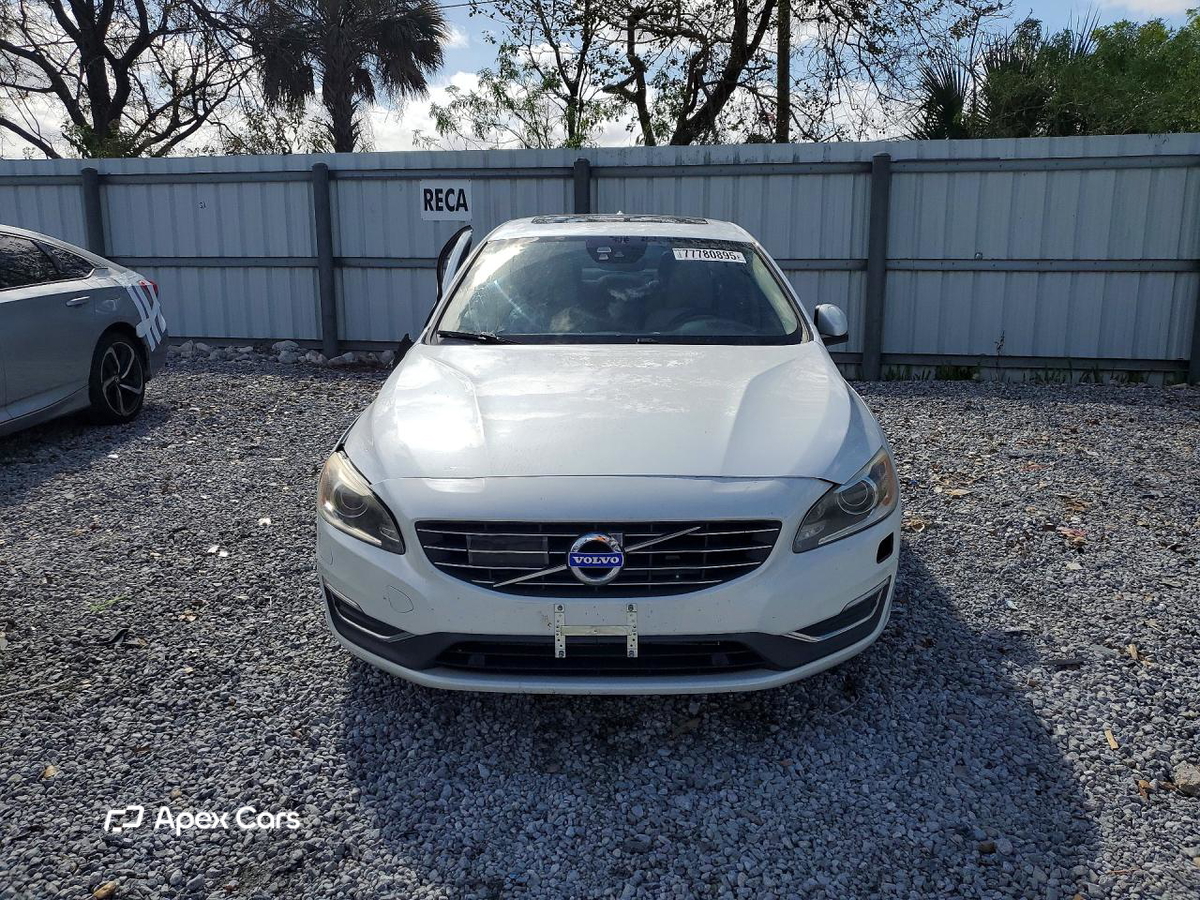 Volvo S60 2015