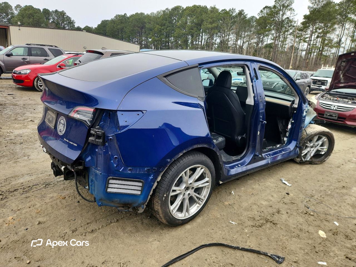 Tesla Model Y 2021
