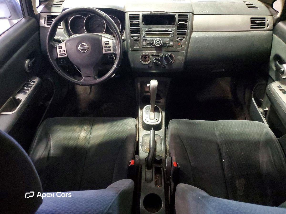 Nissan Versa 2012