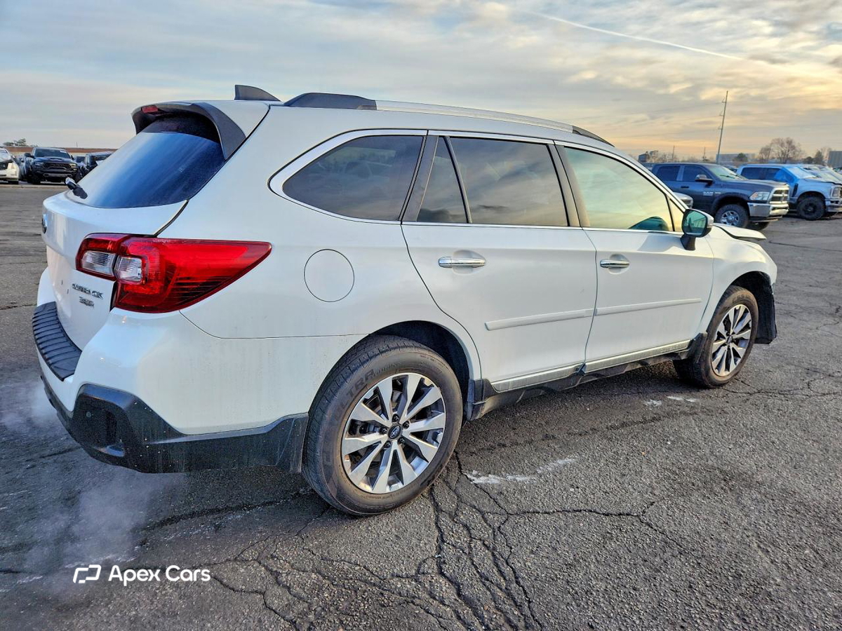 Subaru Outback 2018