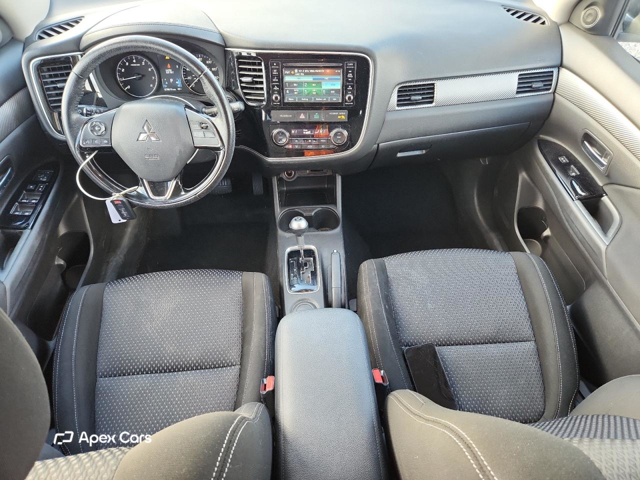 Mitsubishi Outlander 2016