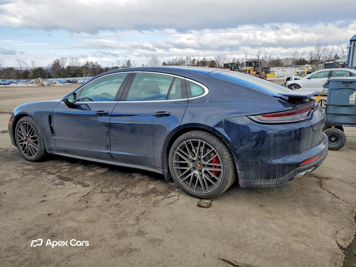 Porsche Panamera 2023