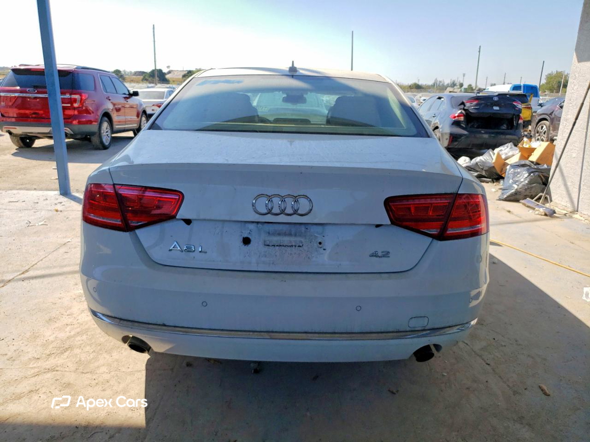 Audi A8 2012