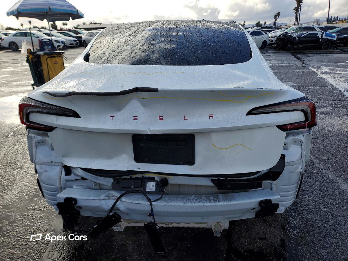 Tesla Model 3 2024