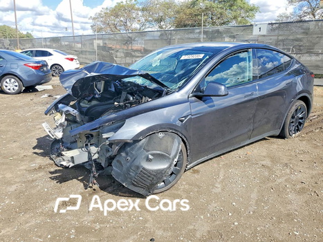 Tesla Model Y 2024 - Zdjęcie 1 z 15