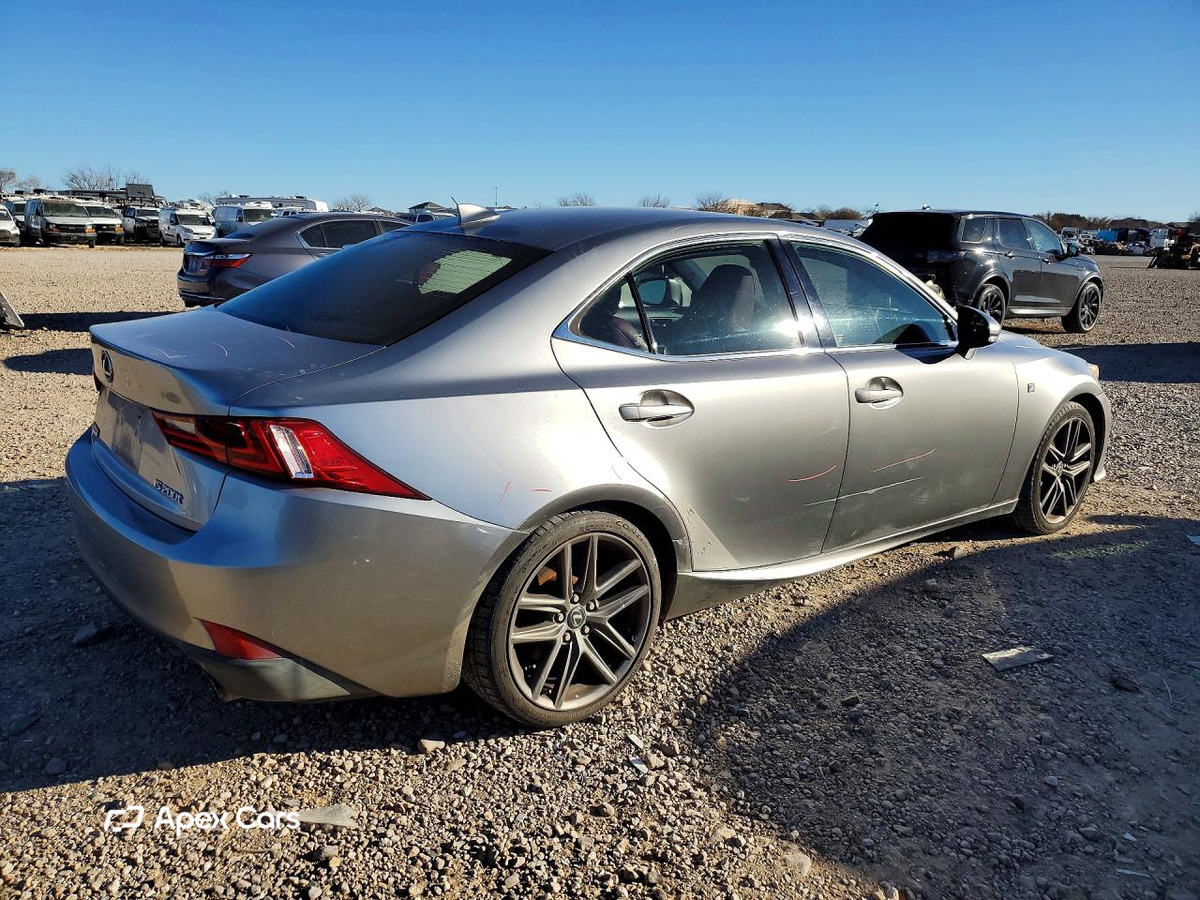 Lexus IS 2016