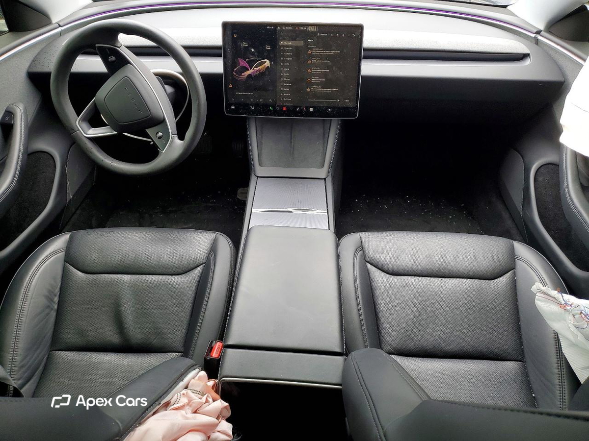 Tesla Model 3 2024