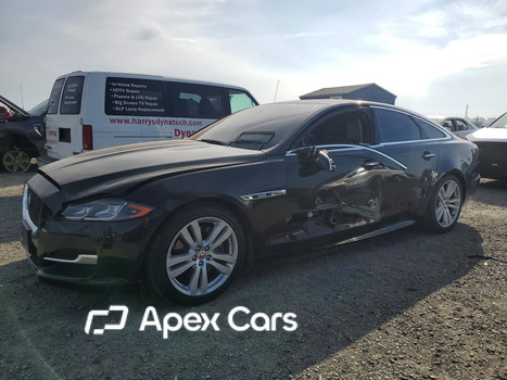 Jaguar XJ 2017 - Image 1 of 12