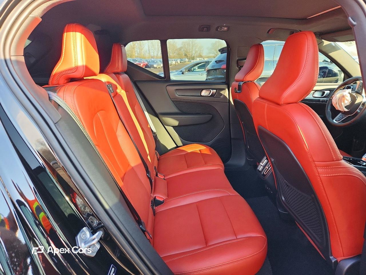 Volvo XC40 2021