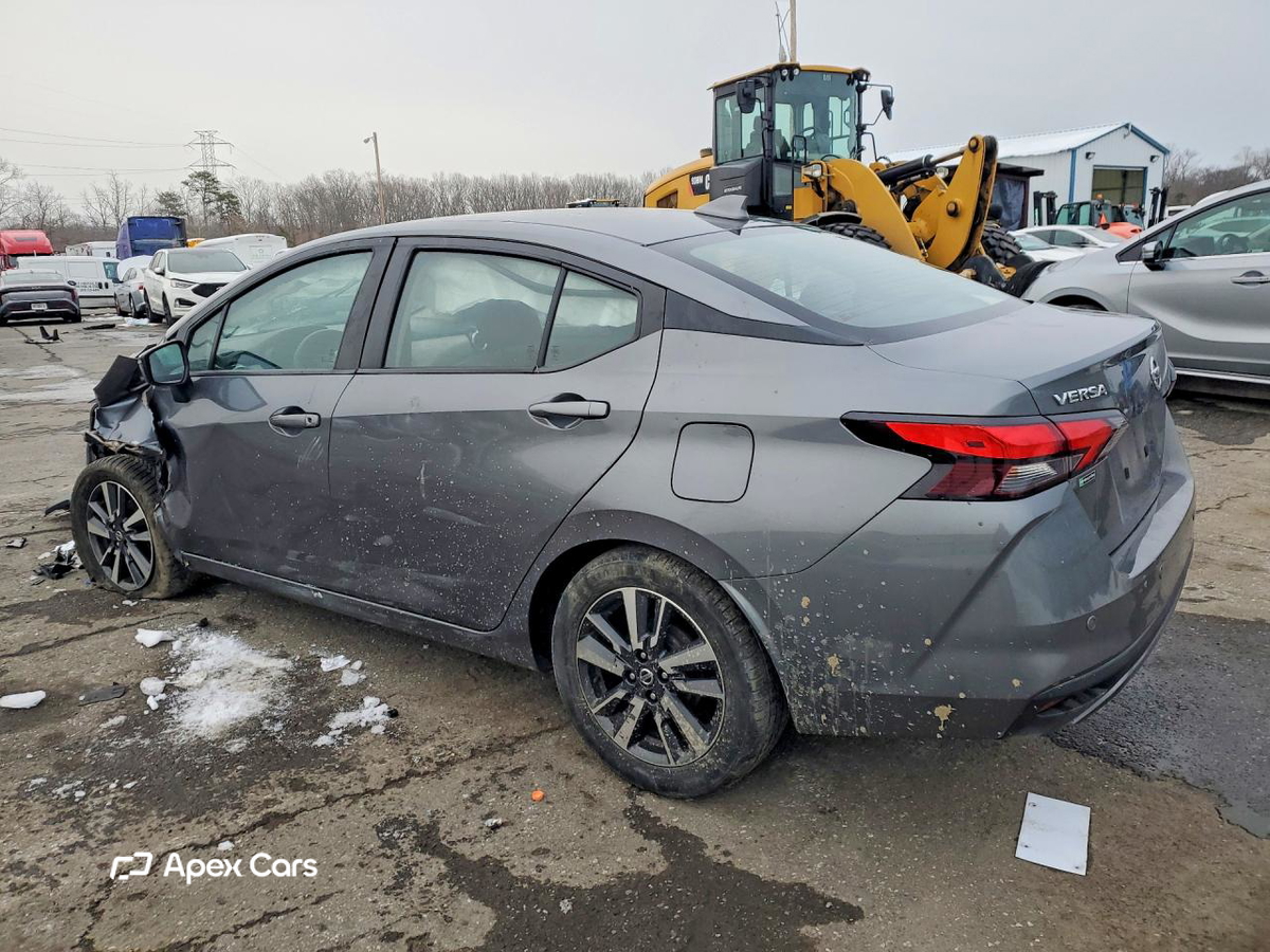 Nissan Versa 2021