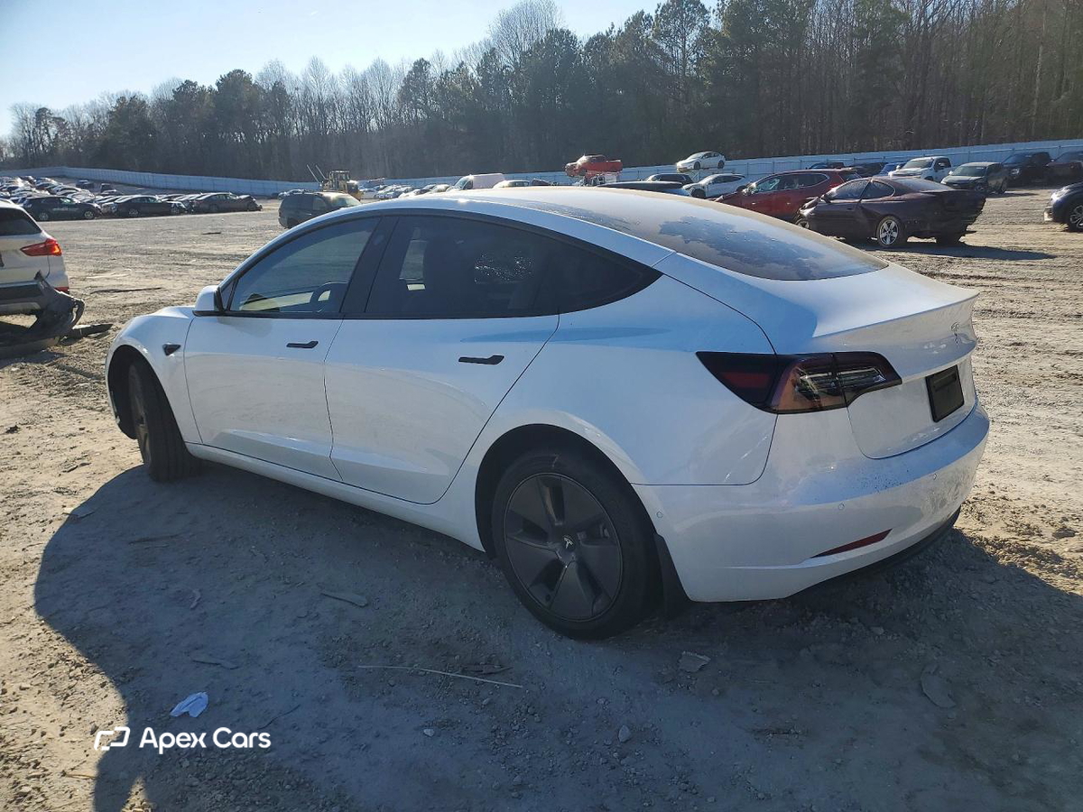 Tesla Model 3 2022