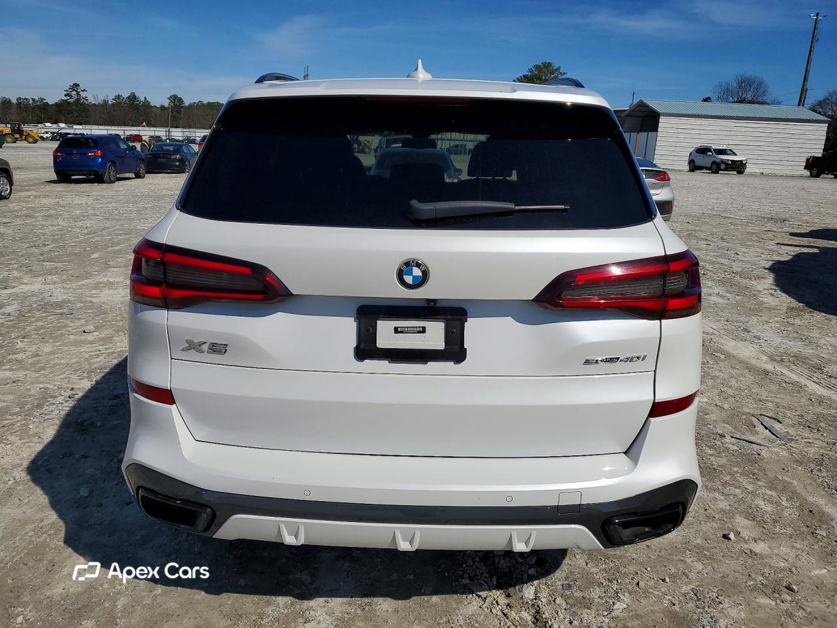 BMW X5 2021