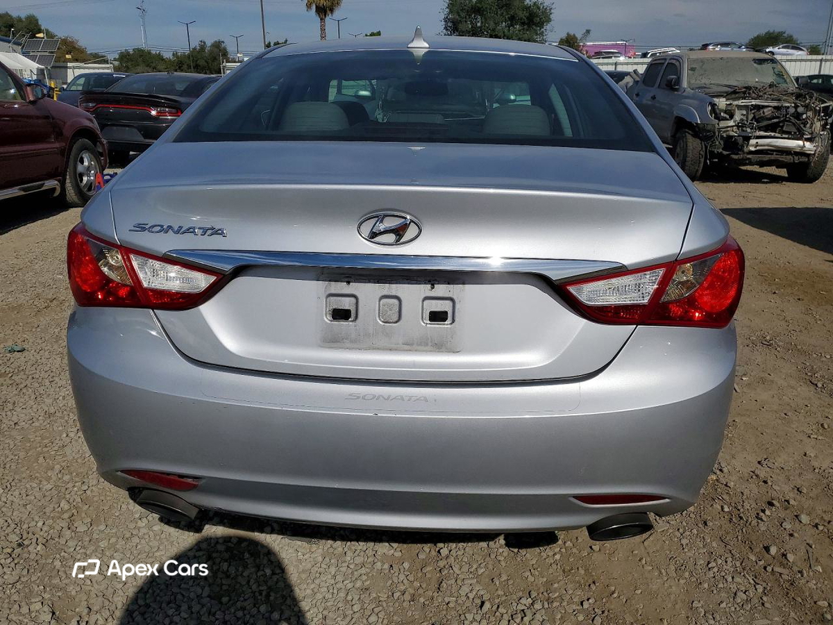 Hyundai Sonata 2011