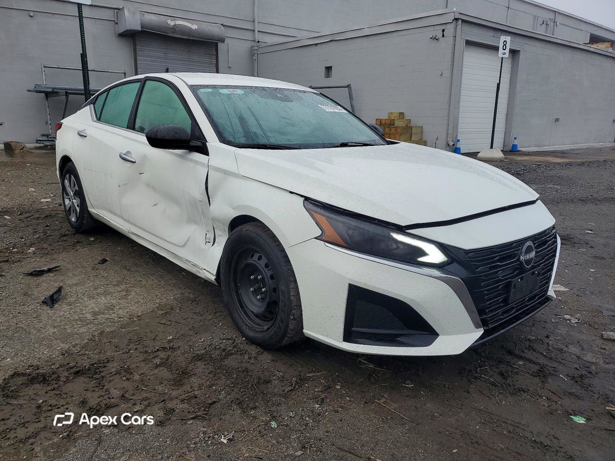 Altima 2024