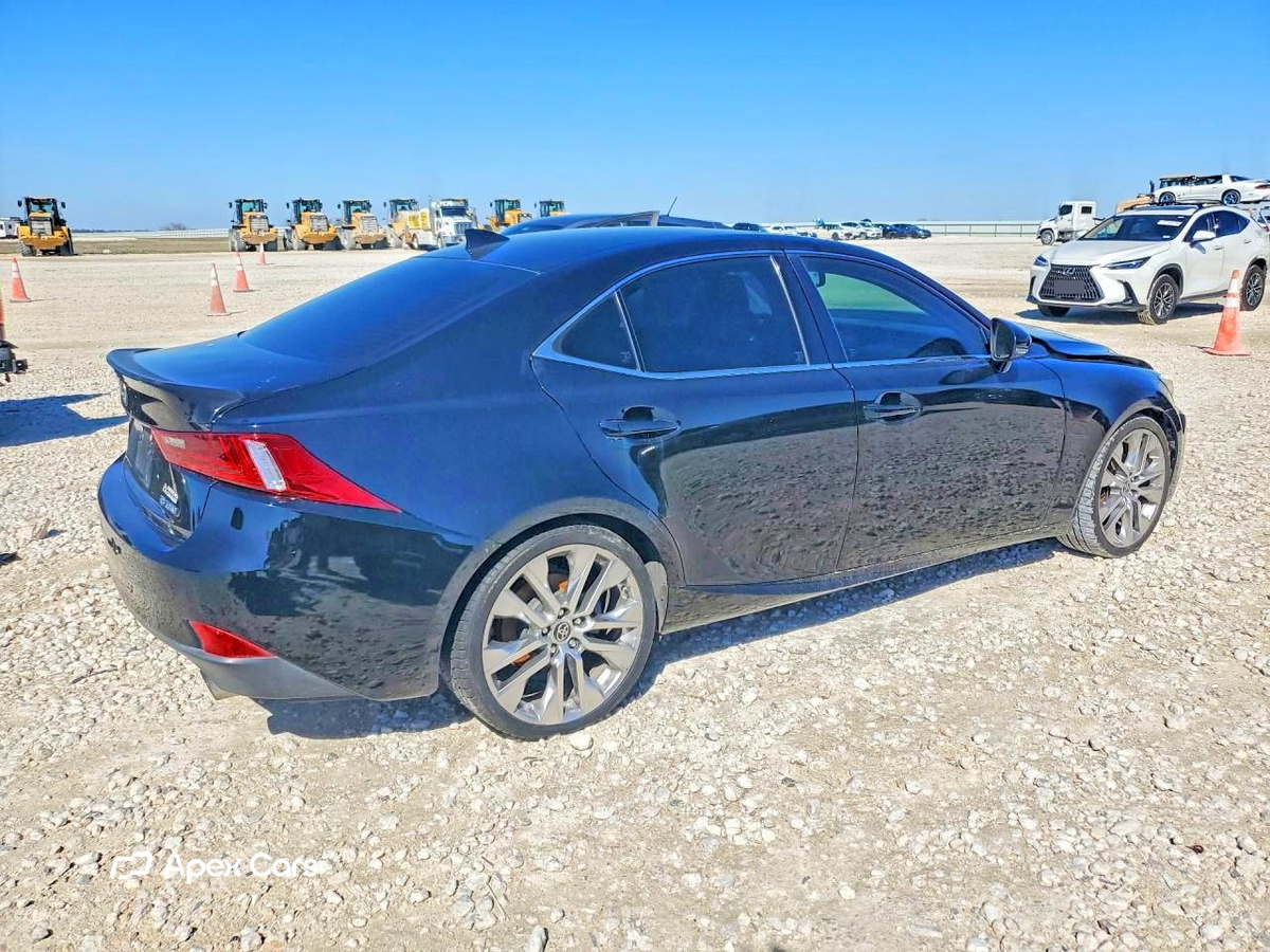 Lexus IS 2015
