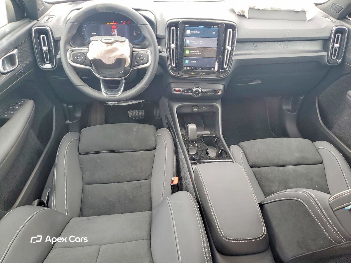 Volvo C40 2024