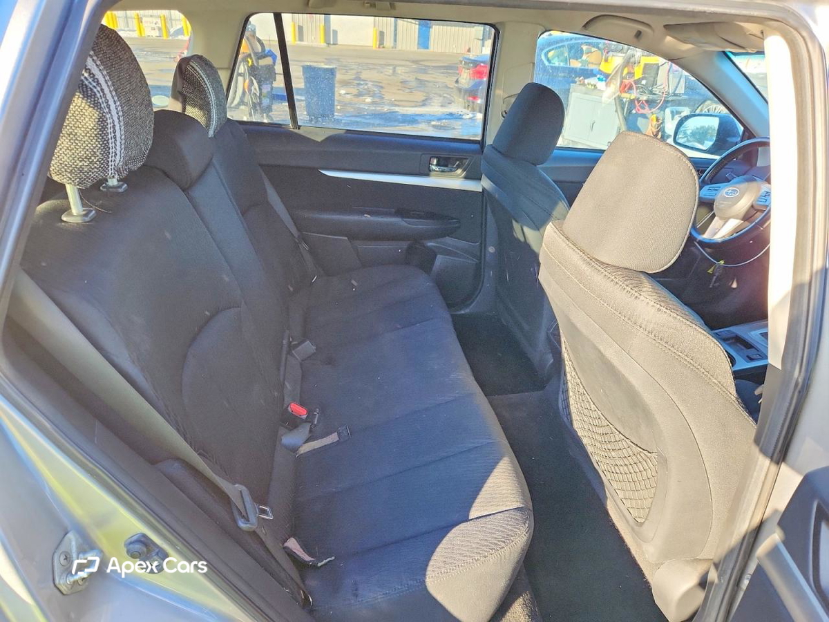 Subaru Outback 2011