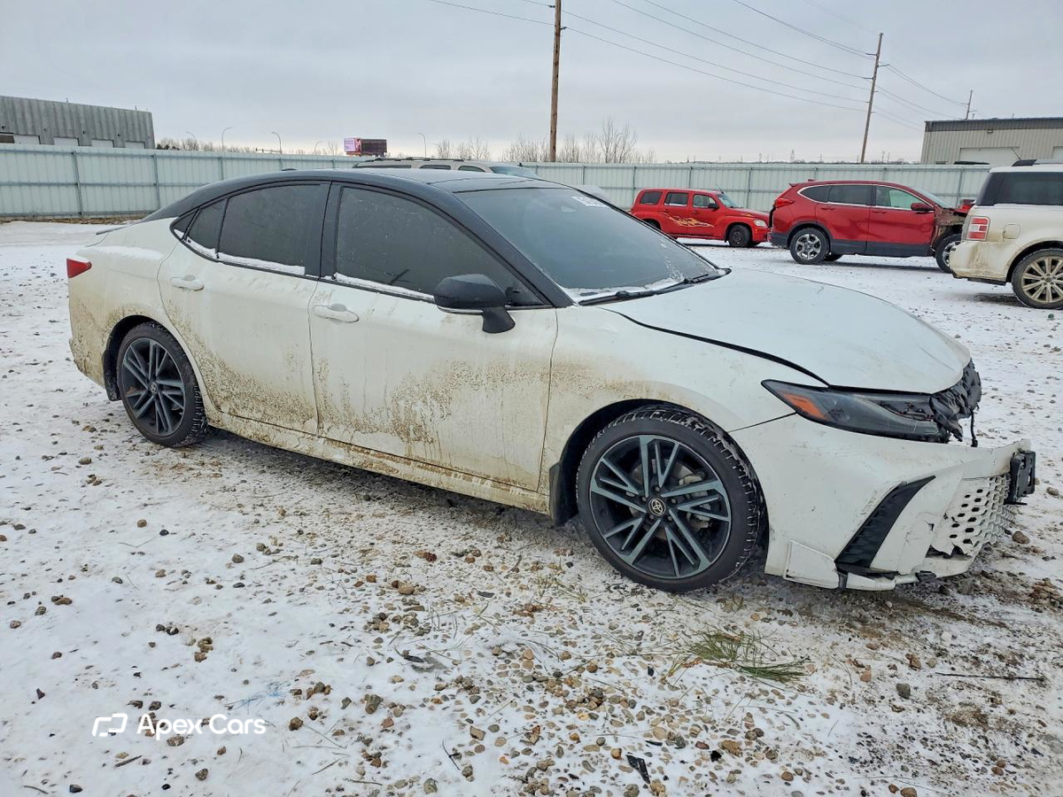 Toyota Camry 2025
