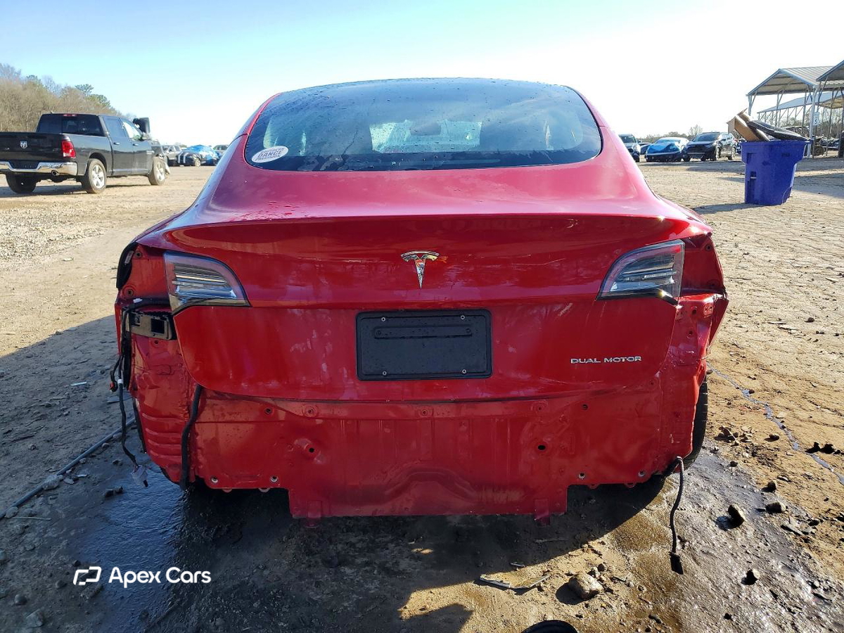 Tesla Model 3 2022