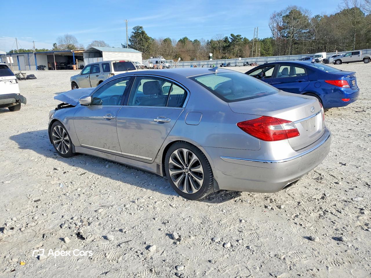 Hyundai Genesis 2013