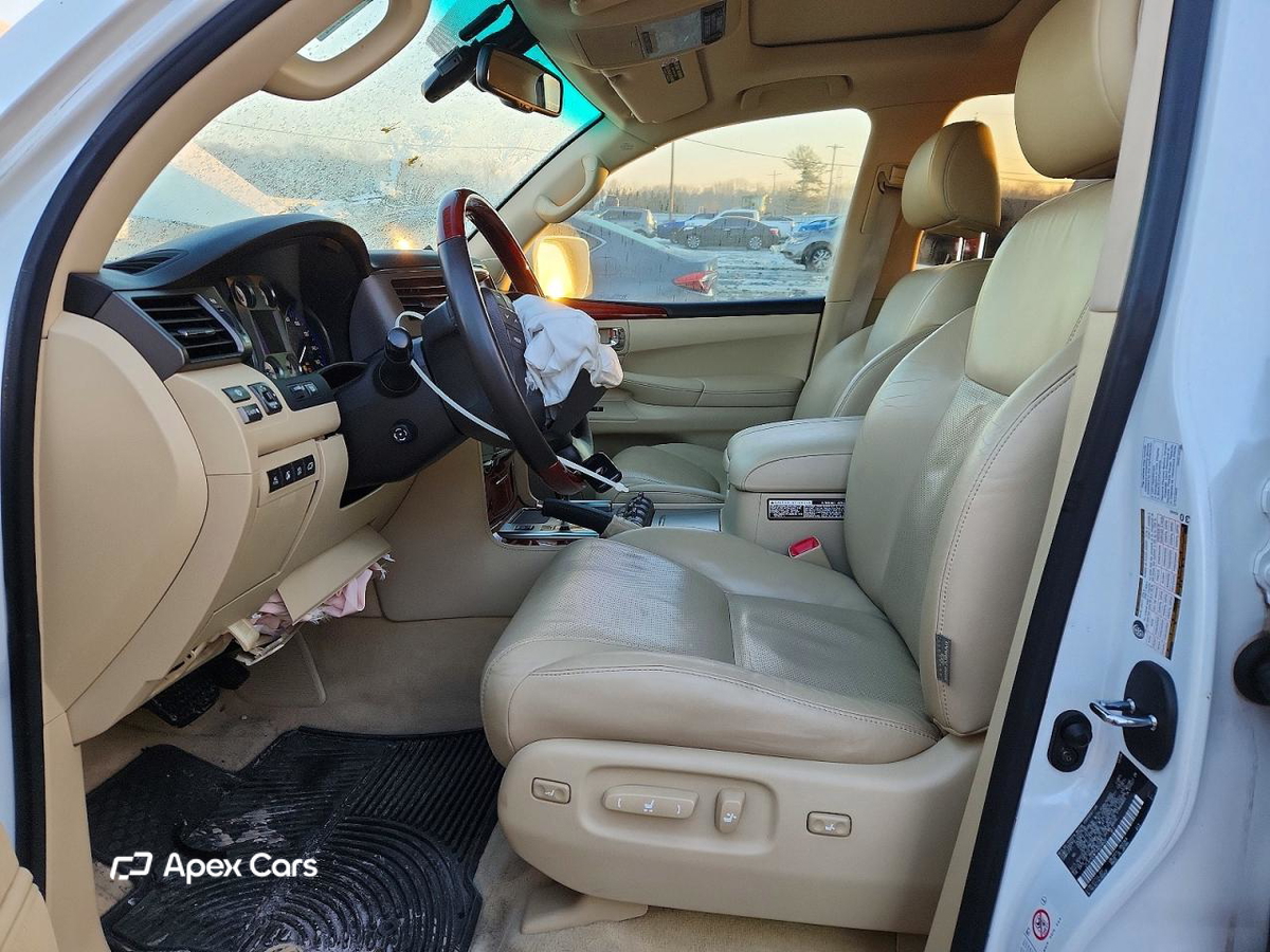 Lexus LX 2009