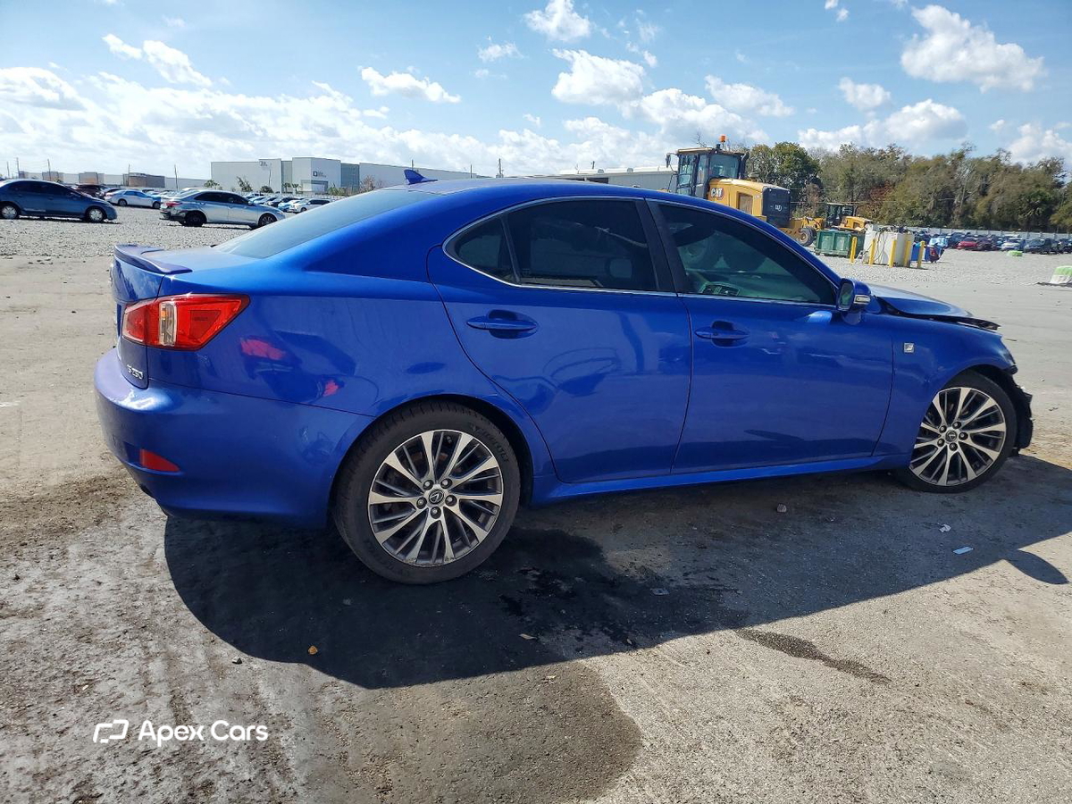 Lexus IS 2013