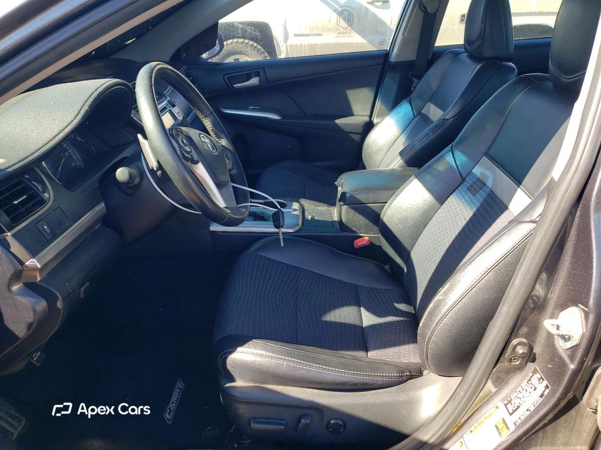 Toyota Camry 2012