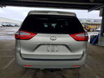 Toyota Sienna 2016