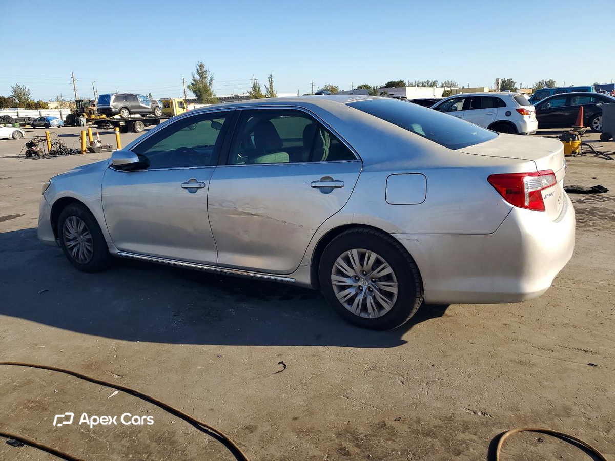 Toyota Camry 2012