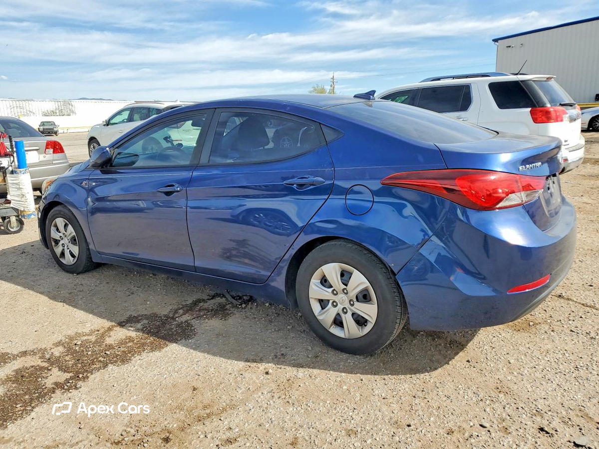 Hyundai Elantra 2016