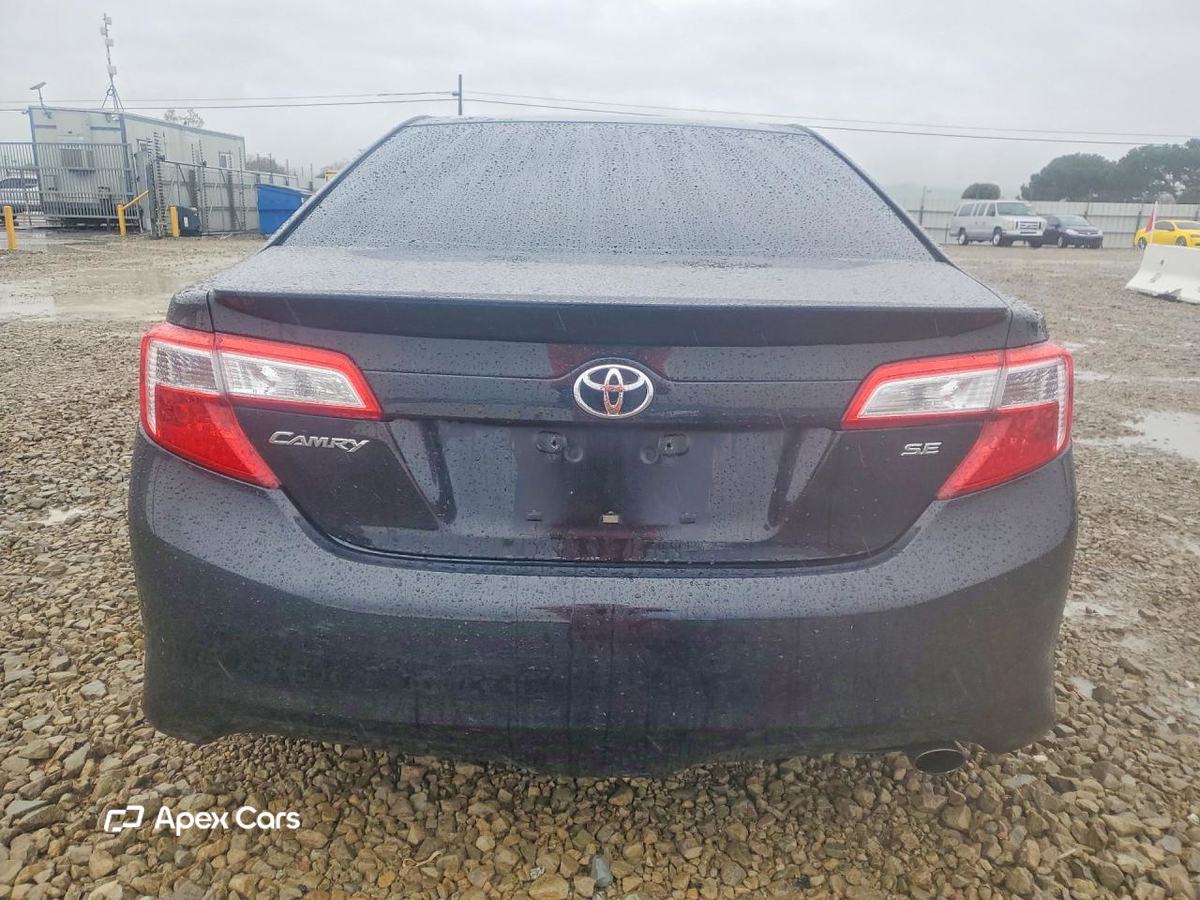 Toyota Camry 2013