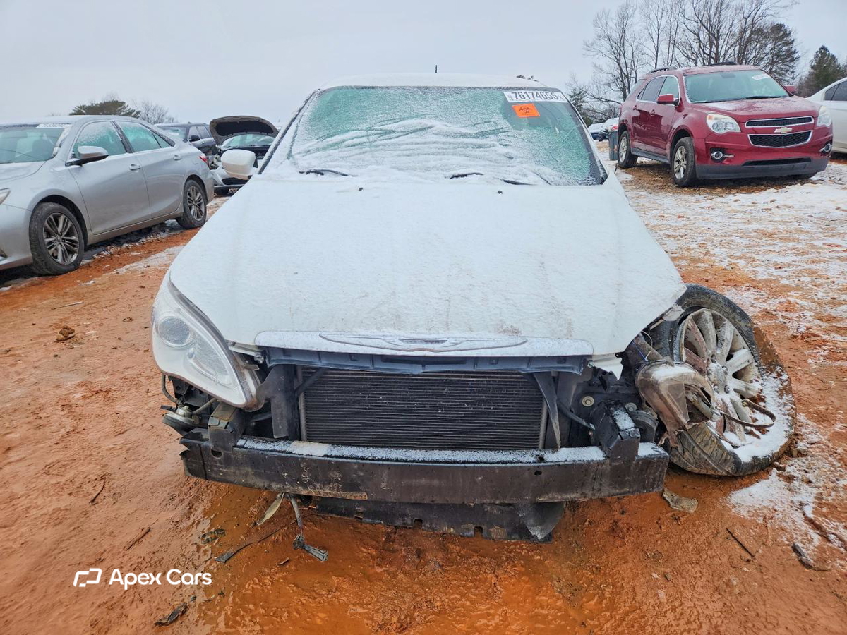 Chrysler 200 2013