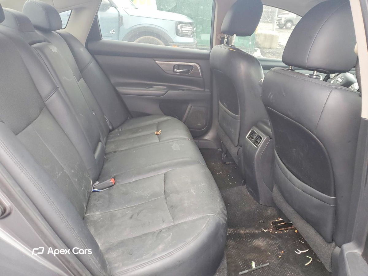 Nissan Altima 2015