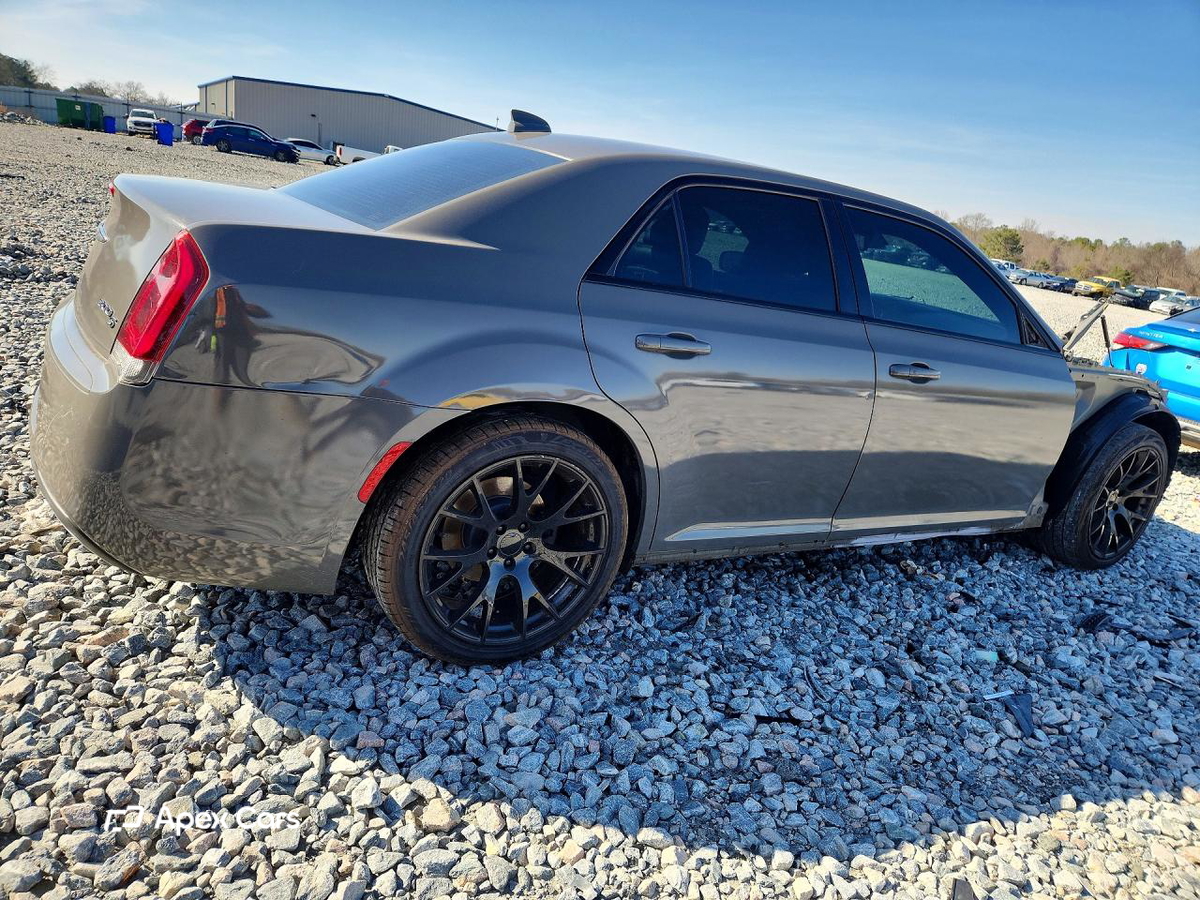 Chrysler 300 2019