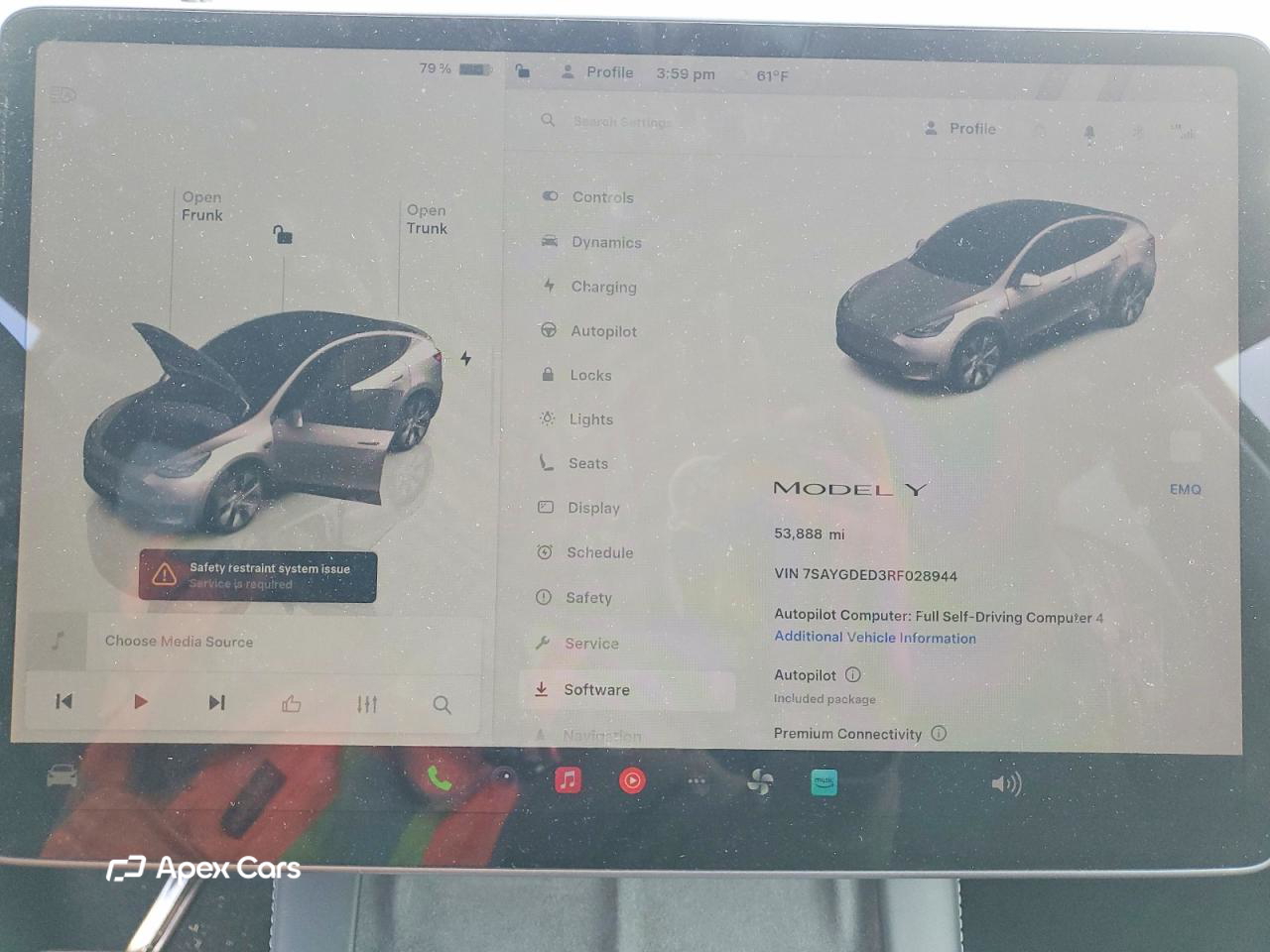Tesla Model Y 2024