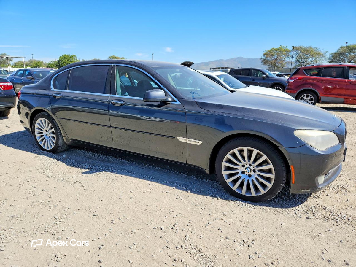 BMW Series 7 2011