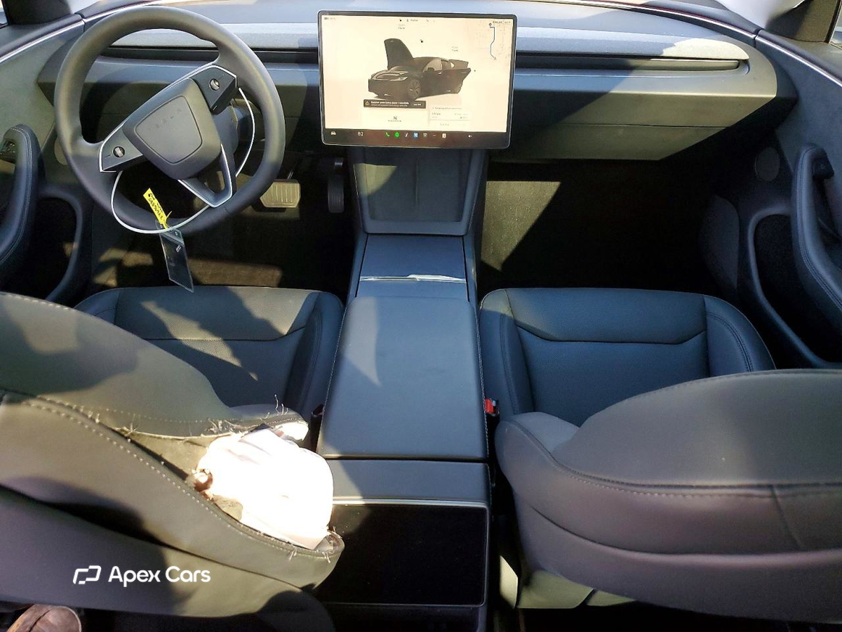 Tesla Model 3 2024
