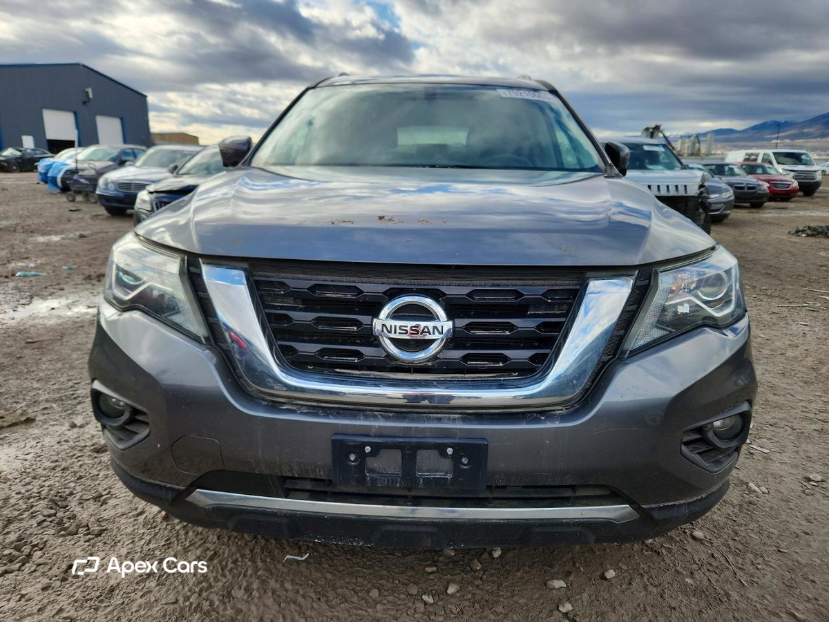 Nissan Pathfinder 2018