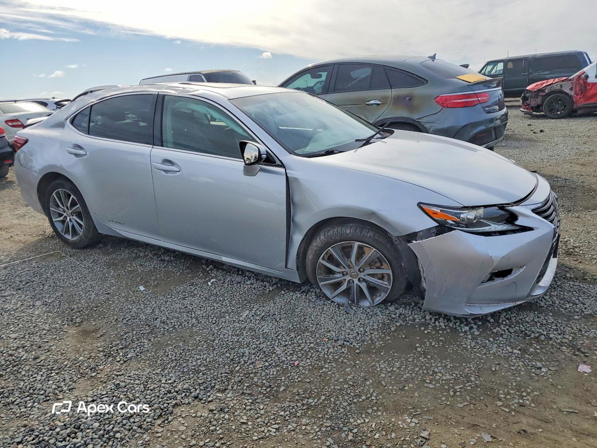 Lexus ES 2016