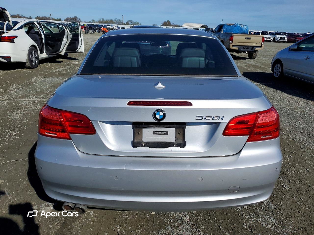BMW Series 3 2012