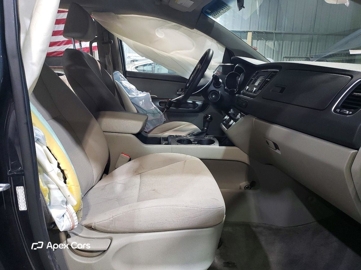 Kia Sedona 2016