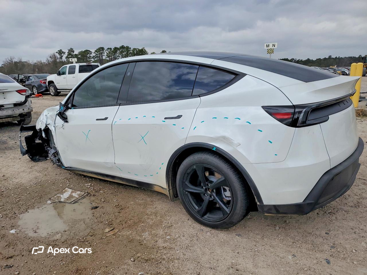 Tesla Model Y 2026