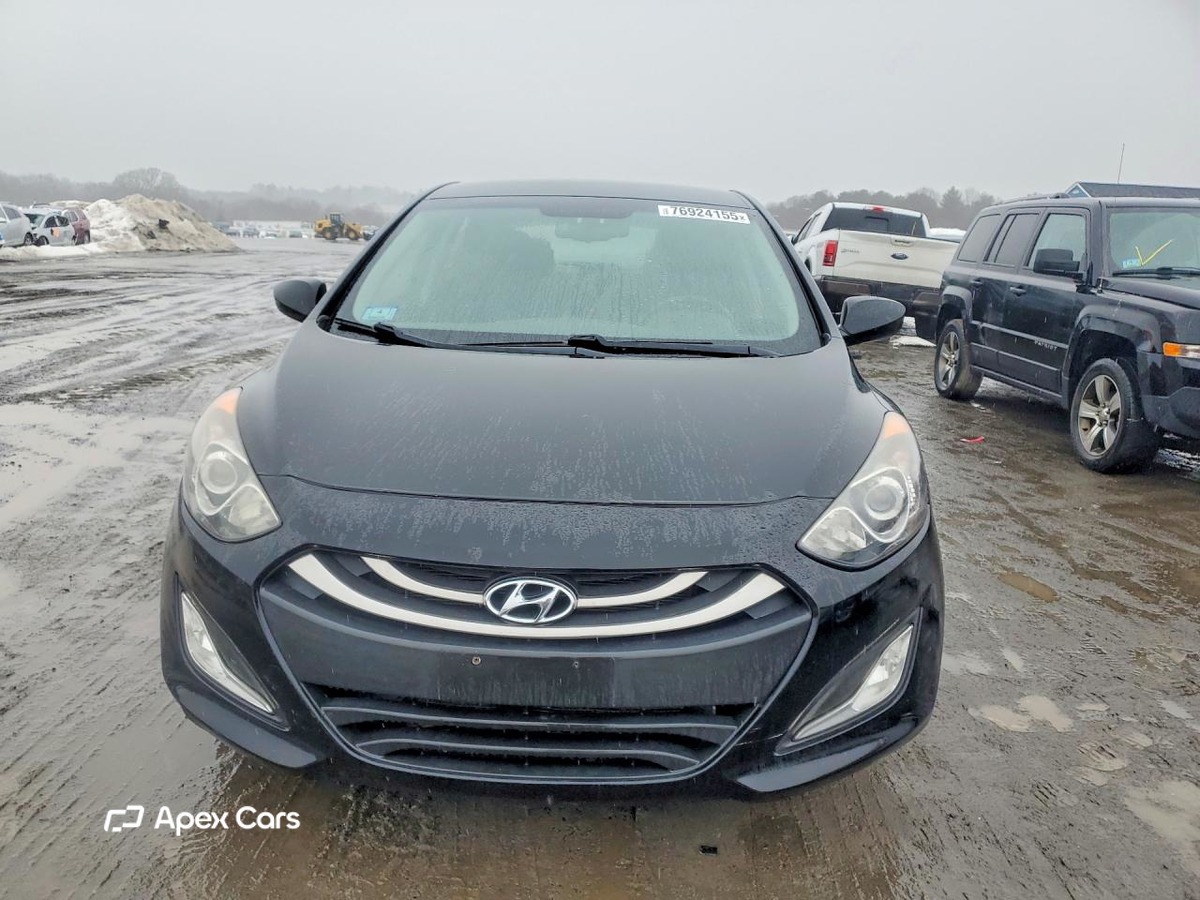 Hyundai Elantra 2013