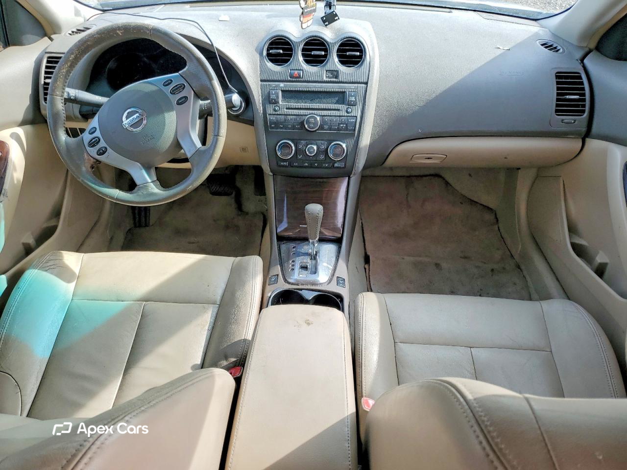 Nissan Altima 2010