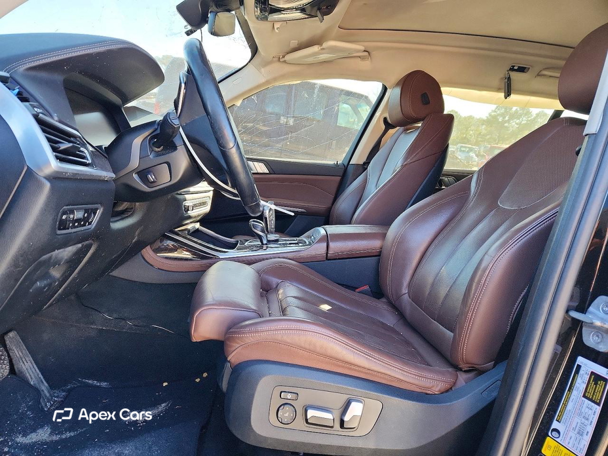 BMW X7 2021