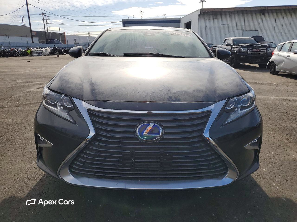 Lexus ES 2017