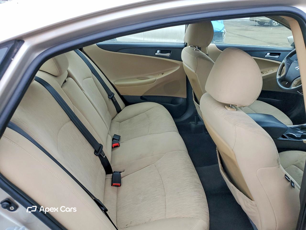 Hyundai Sonata 2011