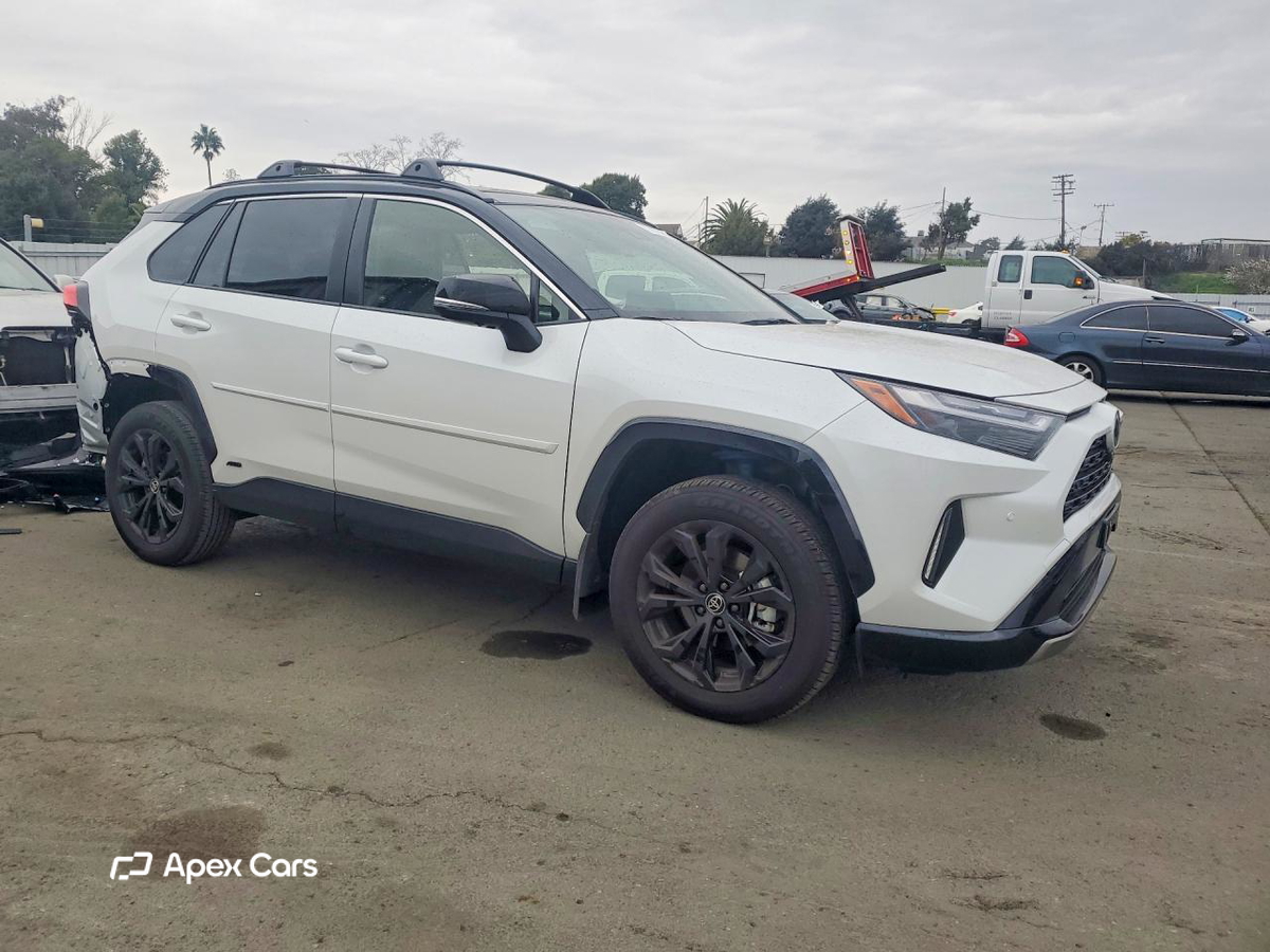 Toyota RAV 4 2025